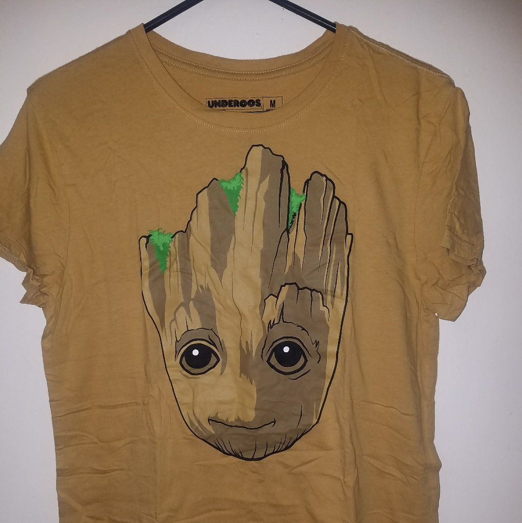 3/15 Groot Tee
